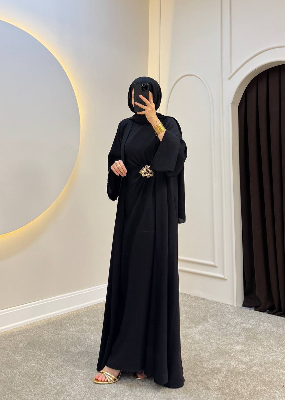 Noir Brooch Abaya Set