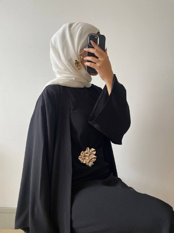 Noir Brooch Abaya Set