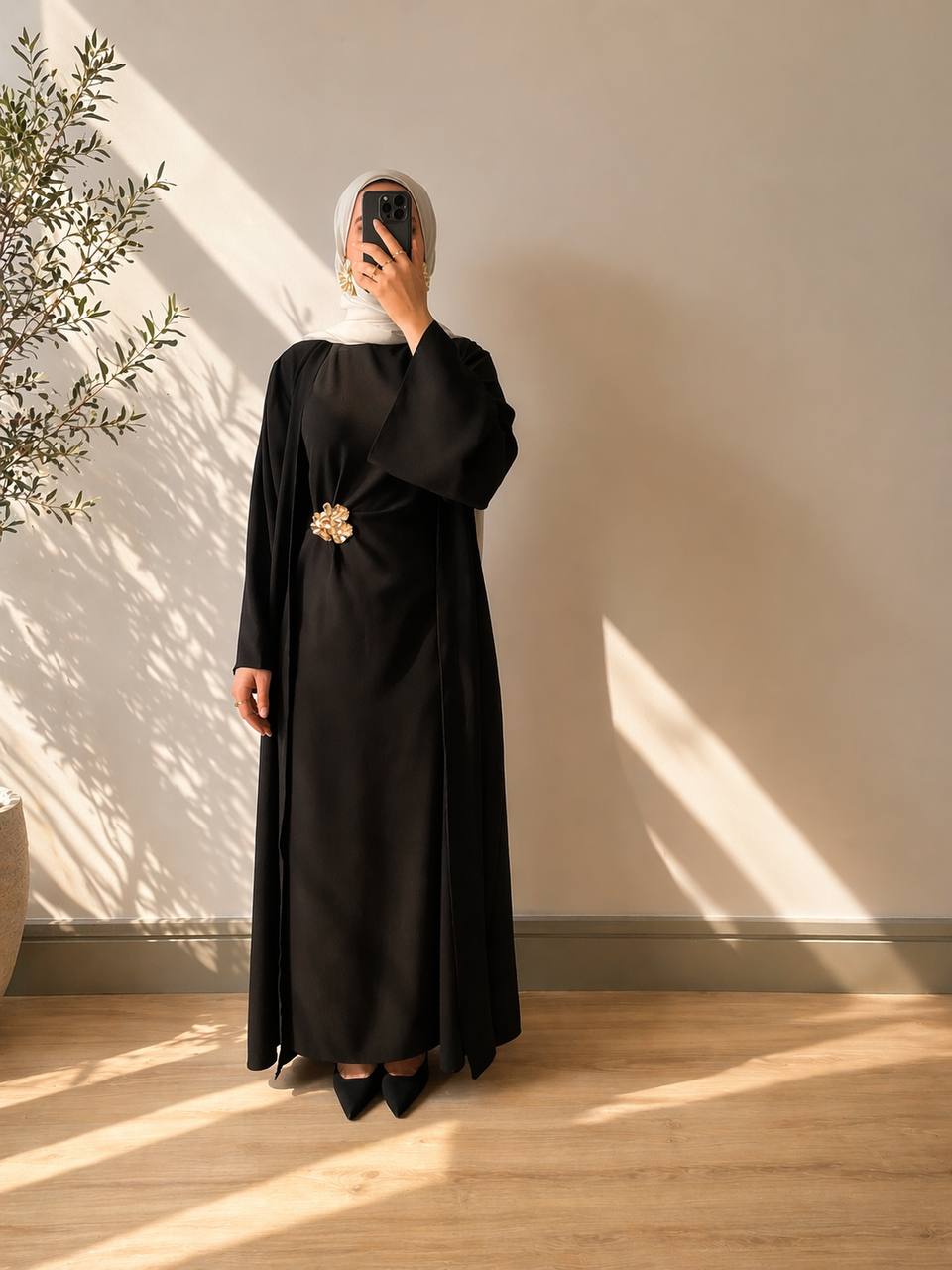 Noir Brooch Abaya Set