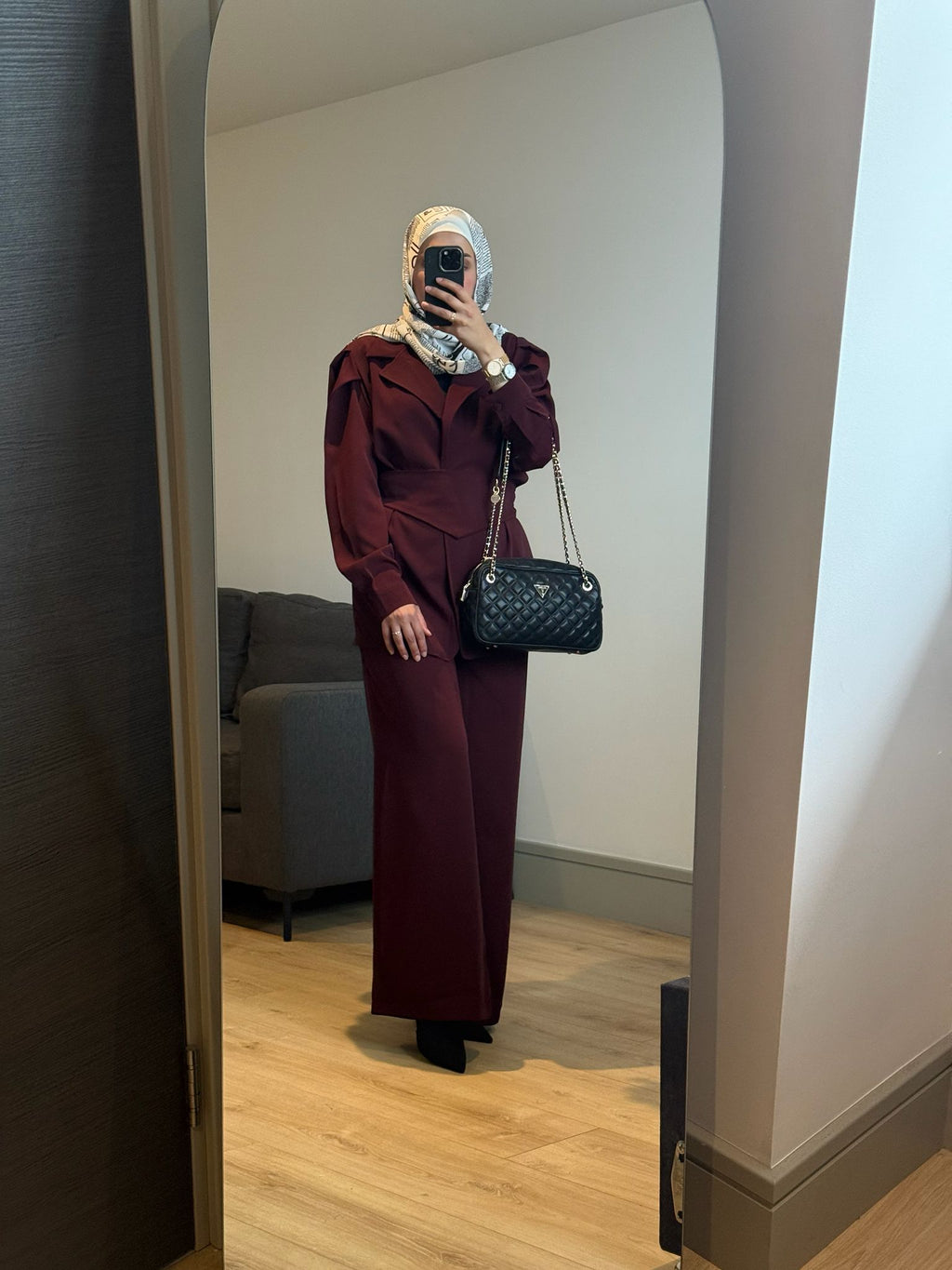 The icon burgundy set